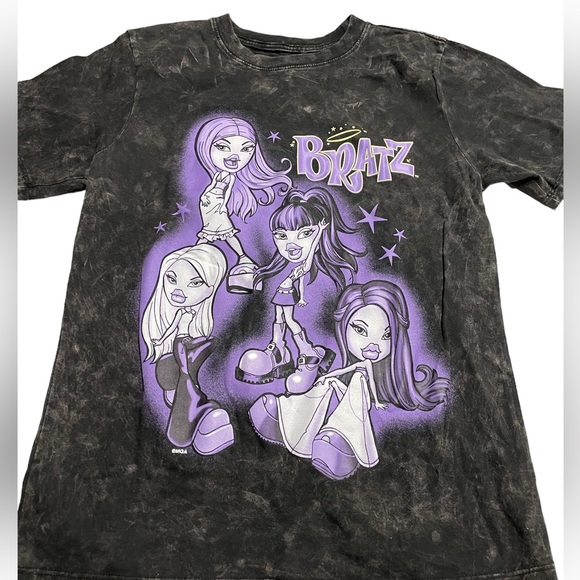 Y2K Bratz NWOT 2000s Style Graphic Tee Shirt XS - Picture 3 of 4